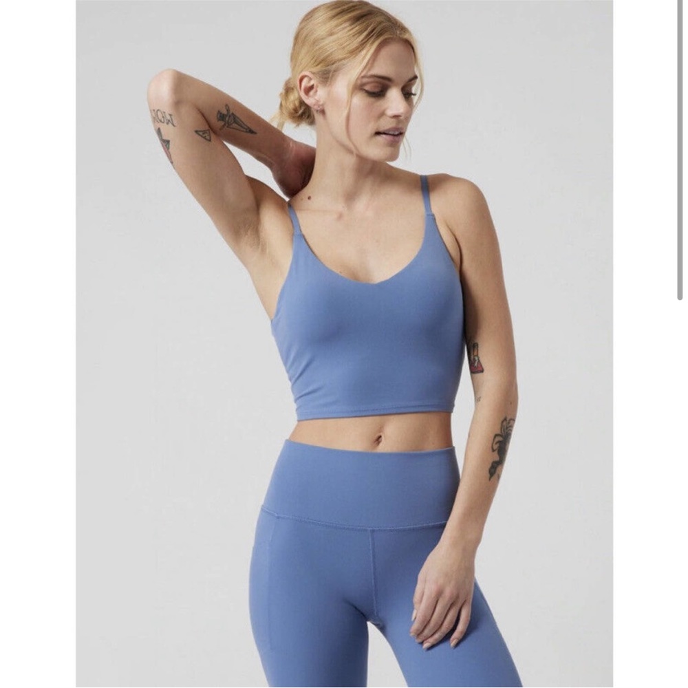 Athleta elation v neck bra for D/DD cups